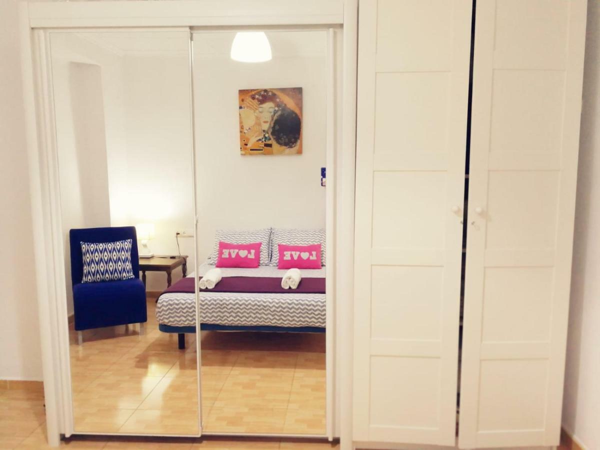 In With Wifi + Parking. * Valence